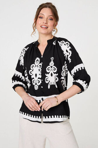 Izabel London – Ikat Print 3/4 Sleeve Relaxed Blouse