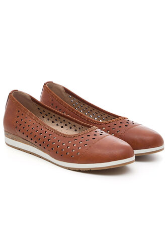 Cut Out Detail Loafers
