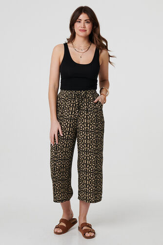 Izabel London – Printed Drawstring Waist Crop Trousers