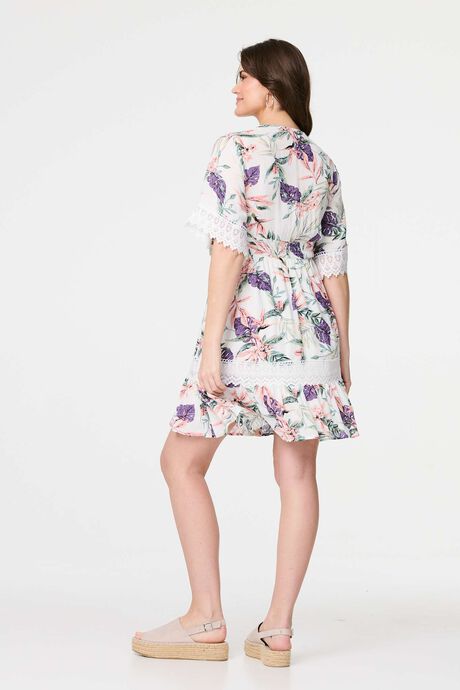 Izabel London - Leaf Print Lace Trim Short Dress