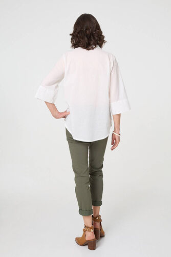 Izabel London – Floral Embroidered Texture V-Neck Blouse