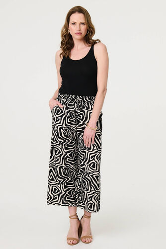 Izabel London – Geo Print Tie Waist Wide Leg Cropped Trousers